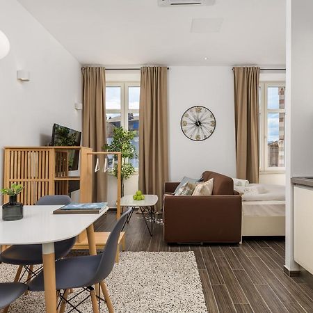 Apartments Harbour View Rijeka Dış mekan fotoğraf
