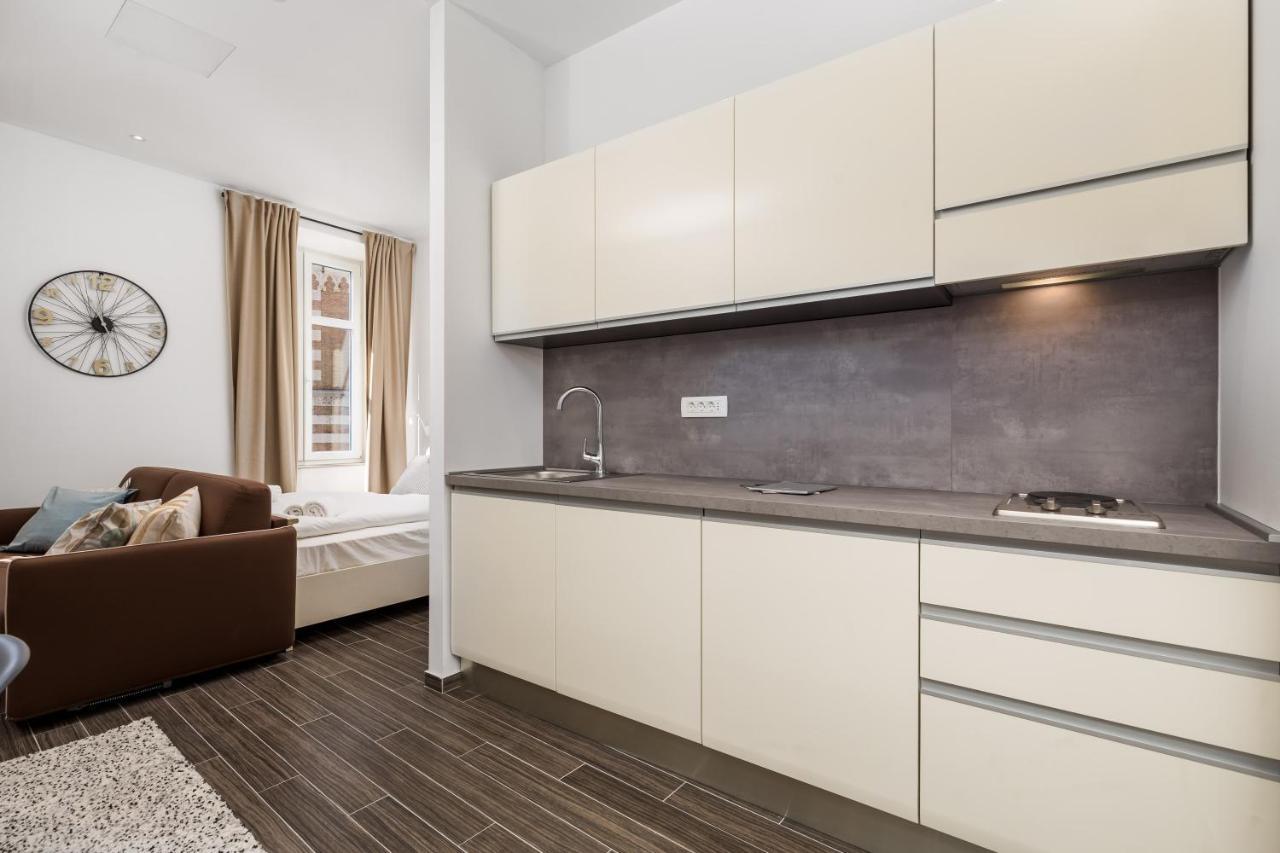 Apartments Harbour View Rijeka Dış mekan fotoğraf